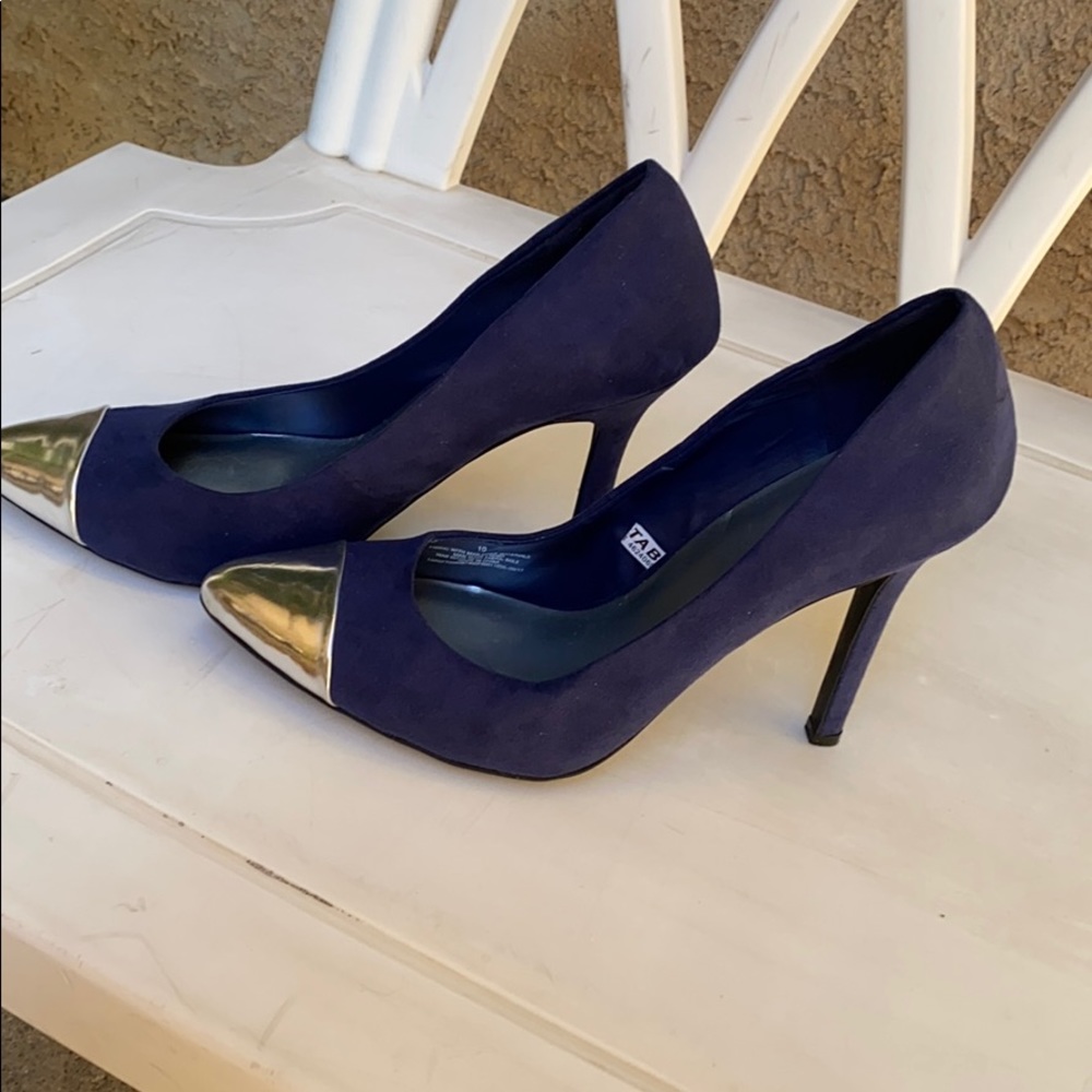 Mossimo Silver Point Pumps - Picture 9 of 11